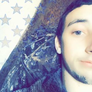 Meet your Posher, Devin